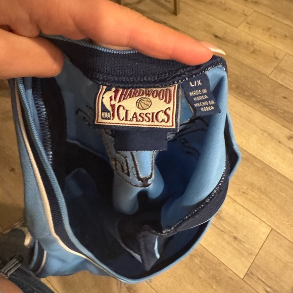 Los Angeles Blue and Navy Los Angles Lakers Dress Size L - Picture 5 of 5